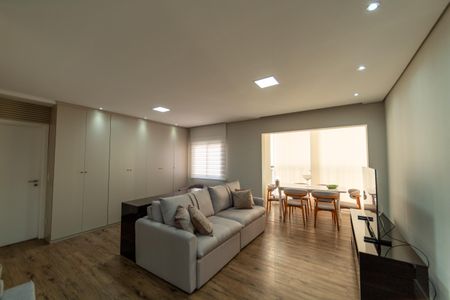 Apartamento à venda com 69m², 1 quarto e 1 vaga Apartamento à venda com 69m², 1 quarto e 1 vagaSala