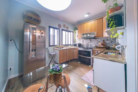 Apartamento à venda com 130m², 2 quartos e 2 vagasCozinha