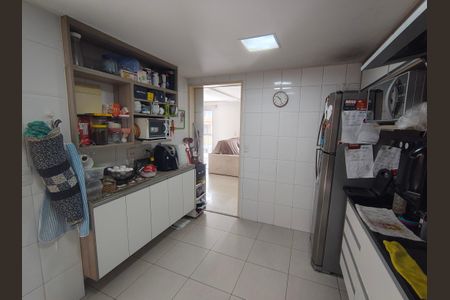 Casa de condomínio à venda com 166m², 4 quartos e 2 vagasCozinha