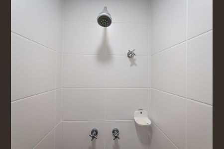 Casa de condomínio à venda com 166m², 4 quartos e 2 vagasBanheiro de Serviço