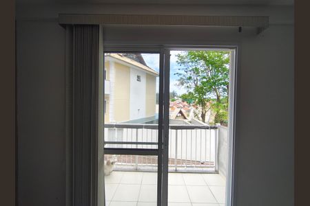 Casa de condomínio à venda com 166m², 4 quartos e 2 vagasSala