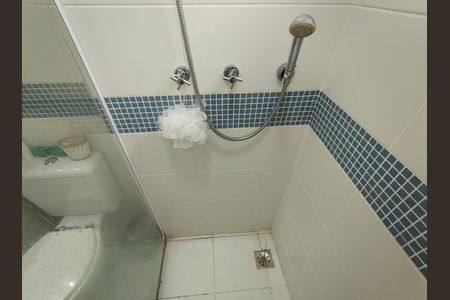 Casa de condomínio à venda com 166m², 4 quartos e 2 vagasBanheiro da Suíte 1