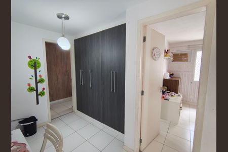 Casa de condomínio à venda com 166m², 4 quartos e 2 vagasQuarto