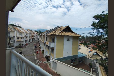 Casa de condomínio à venda com 166m², 4 quartos e 2 vagasVaranda da Suíte 2