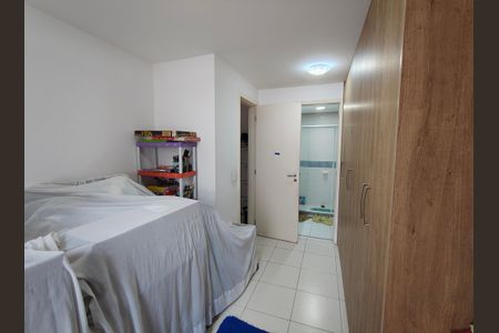 Casa de condomínio à venda com 166m², 4 quartos e 2 vagasSuíte 3