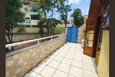 Casa de condomínio à venda com 166m², 4 quartos e 2 vagasVaranda da Suíte 4
