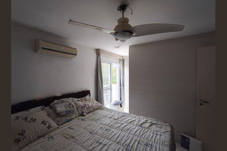 Casa de condomínio à venda com 166m², 4 quartos e 2 vagasSuíte 2