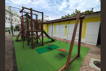 Casa de condomínio à venda com 166m², 4 quartos e 2 vagasÁrea comum