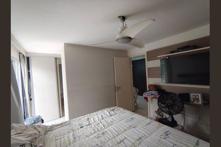 Casa de condomínio à venda com 166m², 4 quartos e 2 vagasSuíte 2