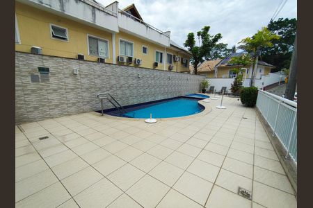 Casa de condomínio à venda com 166m², 4 quartos e 2 vagasÁrea comum