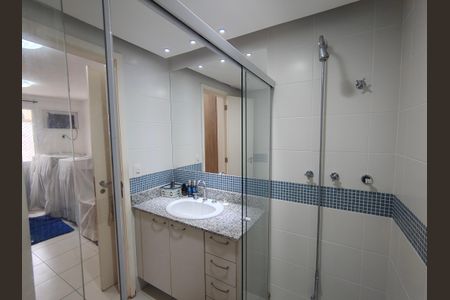 Casa de condomínio à venda com 166m², 4 quartos e 2 vagasBanheiro da Suíte 3