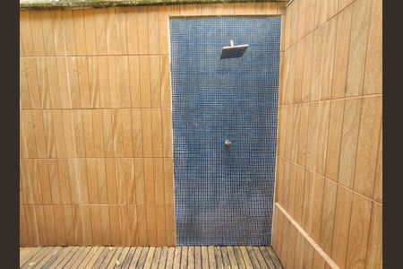 Casa de condomínio à venda com 166m², 4 quartos e 2 vagasÁrea Externa