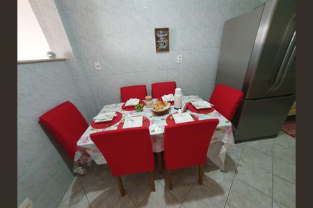 Casa para alugar com 239m², 4 quartos e 1 vaga Casa para alugar com 239m², 4 quartos e 1 vagaCozinha