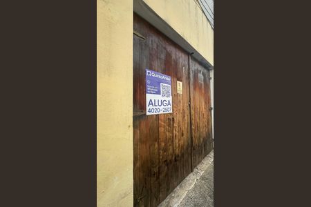 Casa para alugar com 239m², 4 quartos e 1 vaga Casa para alugar com 239m², 4 quartos e 1 vagaPlaca