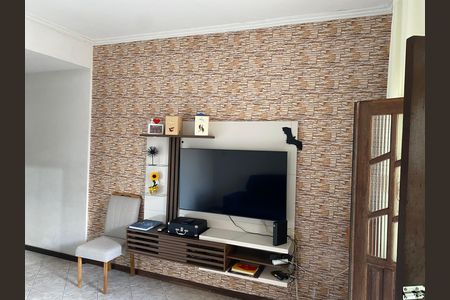 Casa para alugar com 239m², 4 quartos e 1 vaga Casa para alugar com 239m², 4 quartos e 1 vagaSala