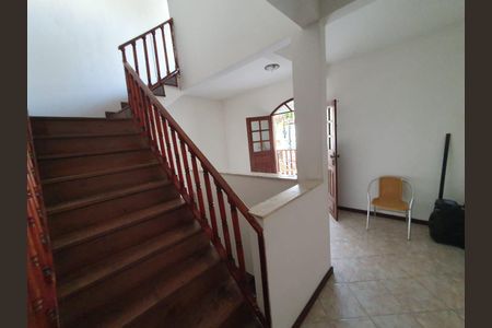 Escada de casa para alugar com 4 quartos, 239m² em Santo Antônio Além do Carmo, Salvador