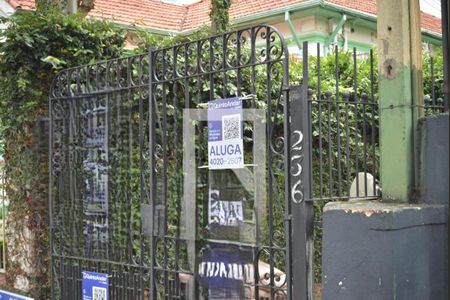 Casa para alugar com 100m², 2 quartos e 1 vaga