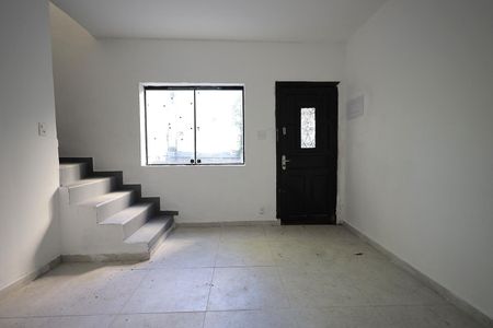Casa para alugar com 100m², 2 quartos e 1 vagaSala