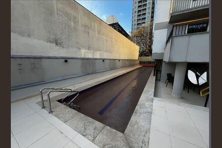 Apartamento à venda com 40m², 1 quarto e 1 vaga Apartamento à venda com 40m², 1 quarto e 1 vagaÁrea comum - Piscina