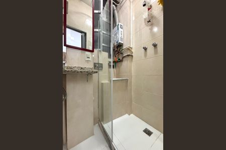 Banheiro social de apartamento à venda com 1 quarto, 36m² em Botafogo, Rio de Janeiro