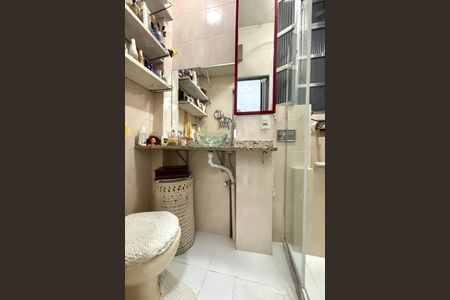 Banheiro social de apartamento à venda com 1 quarto, 36m² em Botafogo, Rio de Janeiro