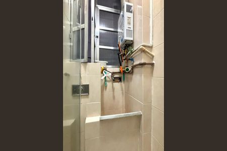 Apartamento à venda com 36m², 1 quarto e sem vagaBanheiro social - box com tanque