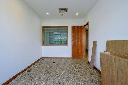 Casa de condomínio à venda com 320m², 1 quarto e 6 vagasFoto 36