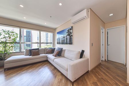 Sala de apartamento à venda com 2 quartos, 70m² em Cidade Monções, São Paulo
