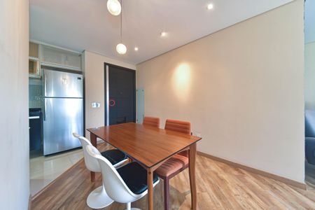 Apartamento à venda com 70m², 2 quartos e 1 vagaSala