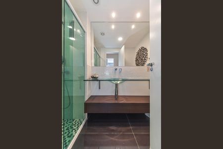 Apartamento à venda com 70m², 2 quartos e 1 vagaBanheiro Social