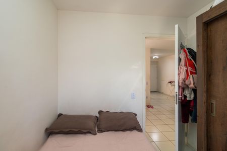 Quarto 1 de apartamento para alugar com 2 quartos, 49m² em Parque São Lourenço, São Paulo