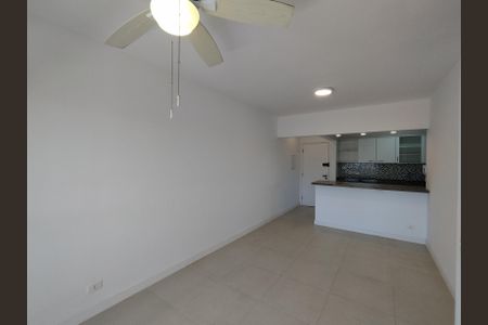 Apartamento para alugar com 124m², 3 quartos e 1 vaga Apartamento para alugar com 124m², 3 quartos e 1 vagaSala