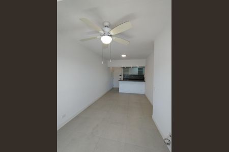 Apartamento para alugar com 124m², 3 quartos e 1 vaga Apartamento para alugar com 124m², 3 quartos e 1 vagaSala