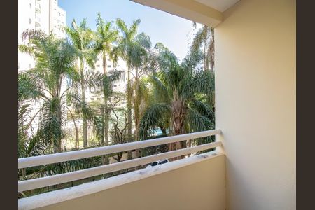 Apartamento para alugar com 77m², 1 quarto e 2 vagasSacada