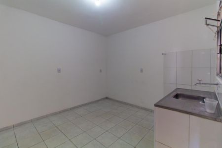 Cozinha de casa para alugar com 1 quarto, 33m² em Jardim Vila Formosa, São Paulo