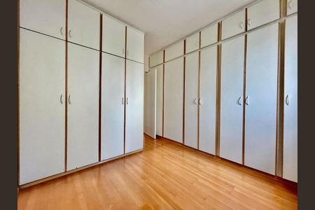 Apartamento à venda com 3 quartos, 89m² em Moema, São Paulo
