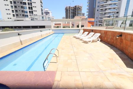 Apartamento à venda com 64m², 2 quartos e 1 vagaÁrea comum - Piscina