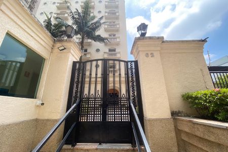 Apartamento à venda com 343m², 4 quartos e 3 vagas Apartamento à venda com 343m², 4 quartos e 3 vagasFachada do Prédio