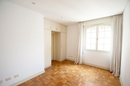 Apartamento à venda com 343m², 4 quartos e 3 vagas Apartamento à venda com 343m², 4 quartos e 3 vagasSuíte 2