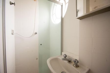 Apartamento à venda com 343m², 4 quartos e 3 vagas Apartamento à venda com 343m², 4 quartos e 3 vagasBanheiro de Serviço