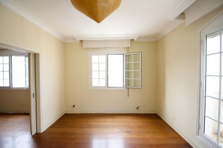 Apartamento à venda com 343m², 4 quartos e 3 vagas Apartamento à venda com 343m², 4 quartos e 3 vagasSala 3
