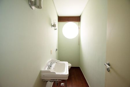 Apartamento à venda com 343m², 4 quartos e 3 vagas Apartamento à venda com 343m², 4 quartos e 3 vagasLavabo