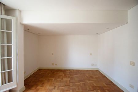 Apartamento à venda com 343m², 4 quartos e 3 vagas Apartamento à venda com 343m², 4 quartos e 3 vagasSuíte 1