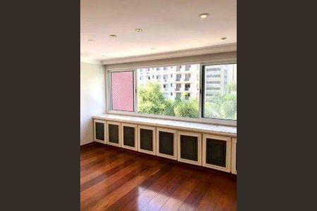Apartamento à venda com 4 quartos, 198m² em Itaim Bibi, São Paulo