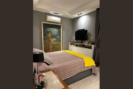 Casa à venda com 3 quartos, 200m² em Vila Olímpia, São Paulo