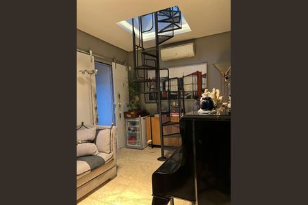 Casa à venda com 3 quartos, 200m² em Vila Olímpia, São Paulo