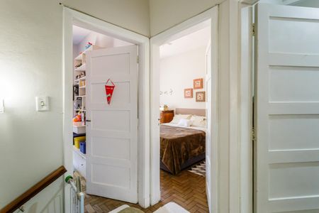 Corredor de casa à venda com 3 quartos, 125m² em Vila Nova Conceição, São Paulo