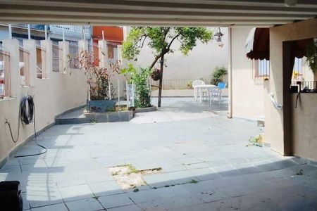 Casa à venda com 115m², 4 quartos e 7 vagas