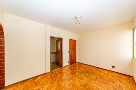 Sala de apartamento para alugar com 2 quartos, 84m² em Padre Eustáquio, Belo Horizonte