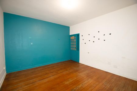 Casa à venda com 200m², 3 quartos e 3 vagas Casa à venda com 200m², 3 quartos e 3 vagasQuarto 2